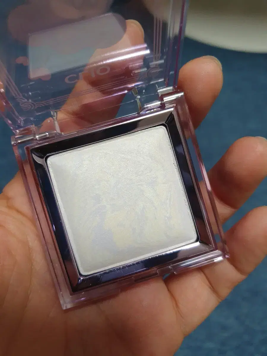 thumbnail-5